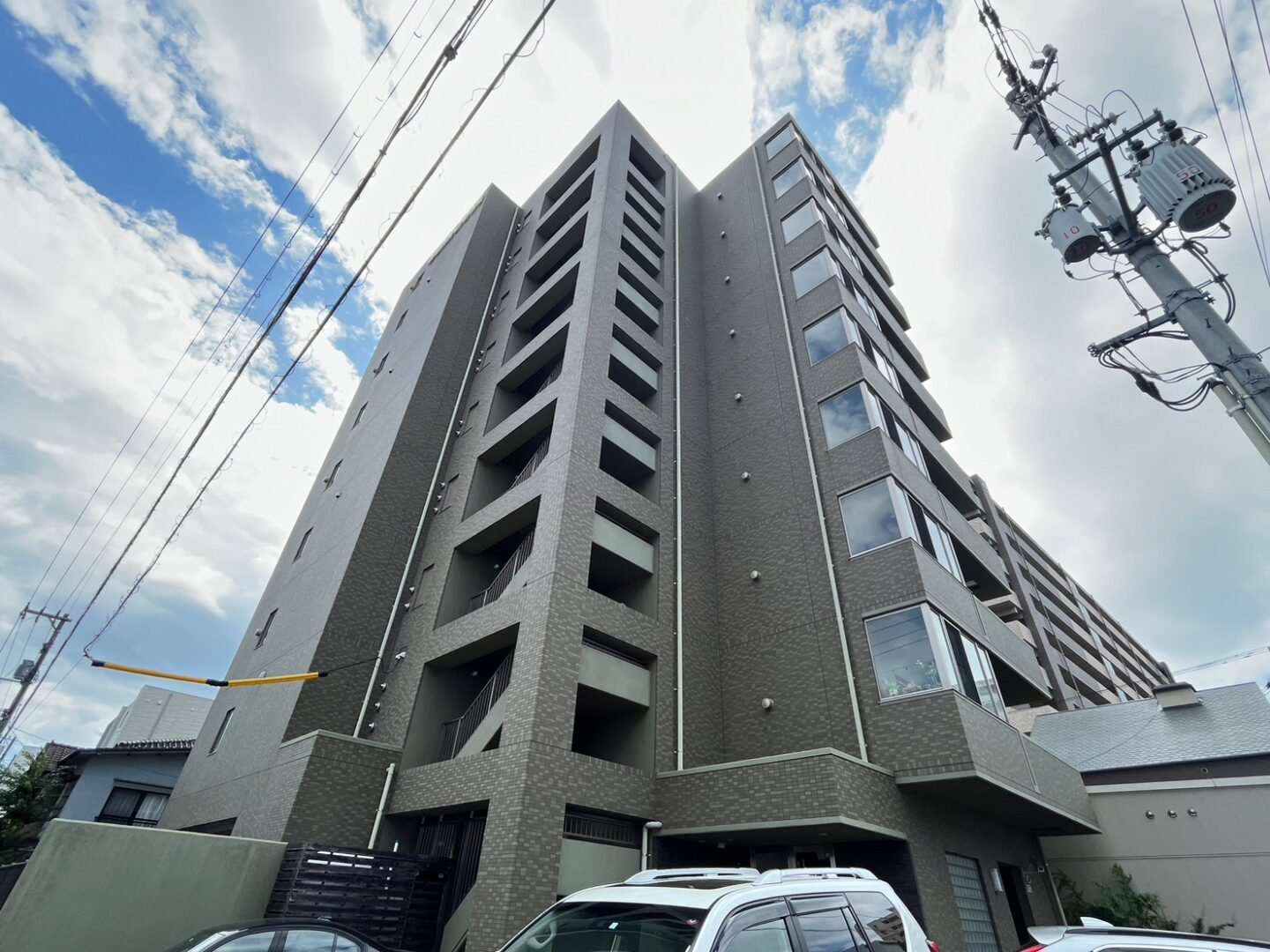 ベンハウス伊福町