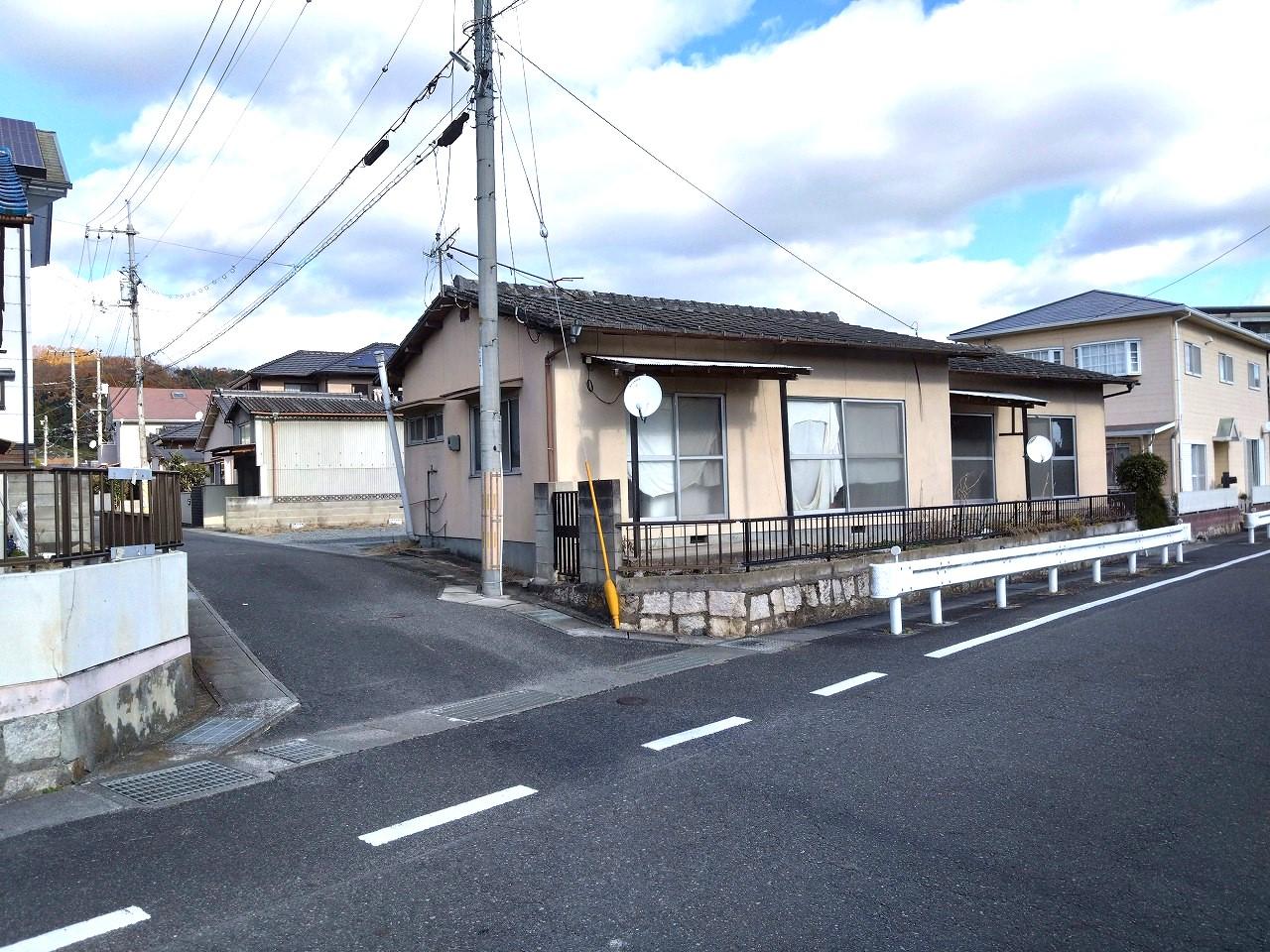 田益　売地