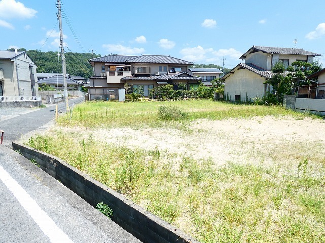 田益　売地